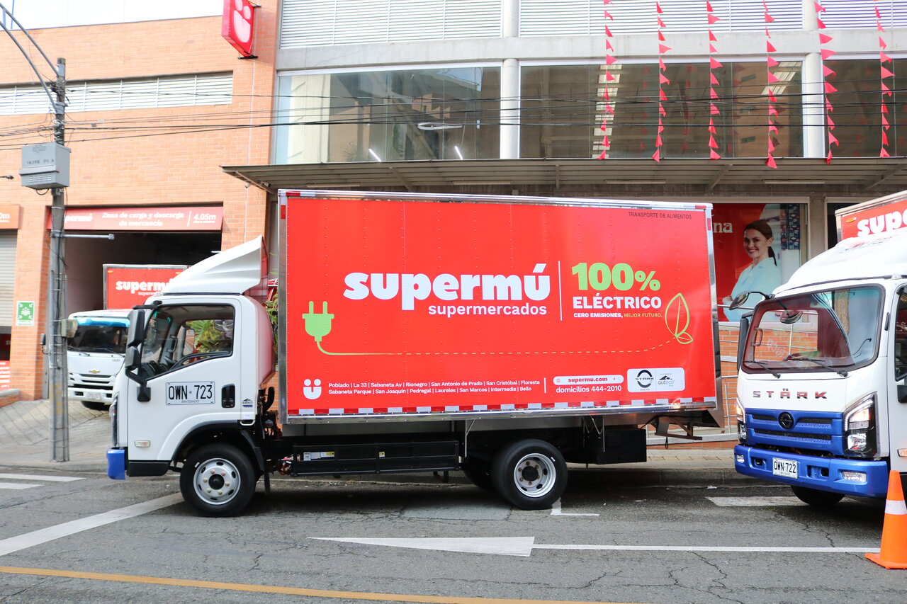 supermu-uma-frota-de-caminhoes-100-eletricos.jpg
